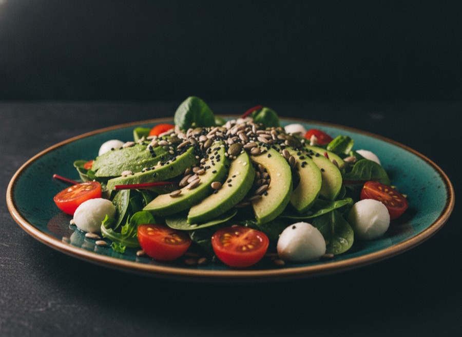 Çelebi's Salat mit Avocado